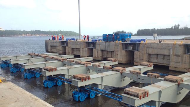 Hydraulic Self-Powered Transfer System
